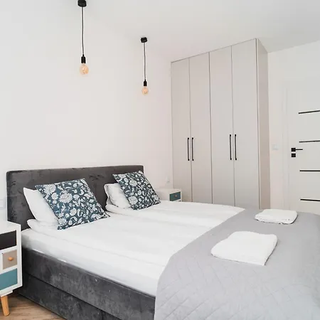 Totu Angielska Grobla Old Town *